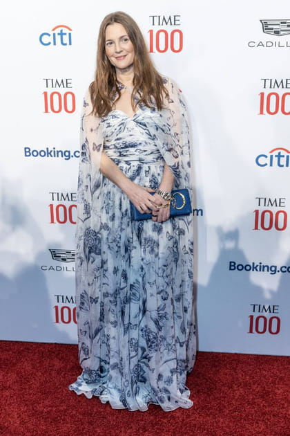 Drew Barrymore en robe longue fluide Oscar de la Renta