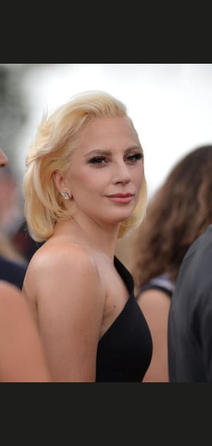 La coiffure sage de Lady Gaga