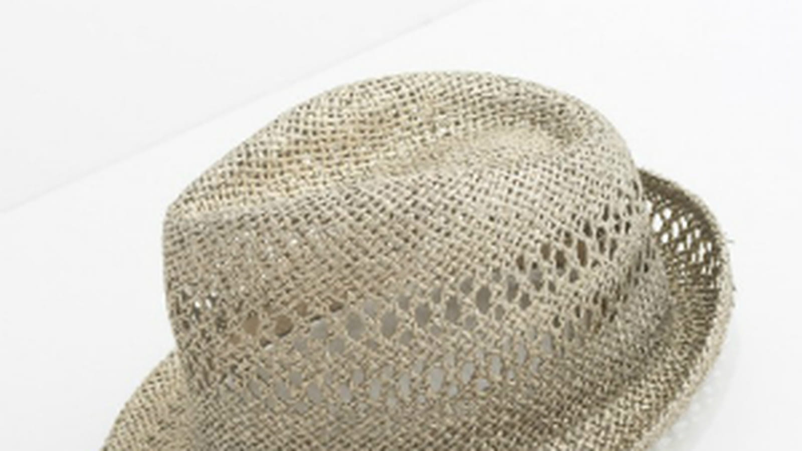 Chapeau Sinequanone