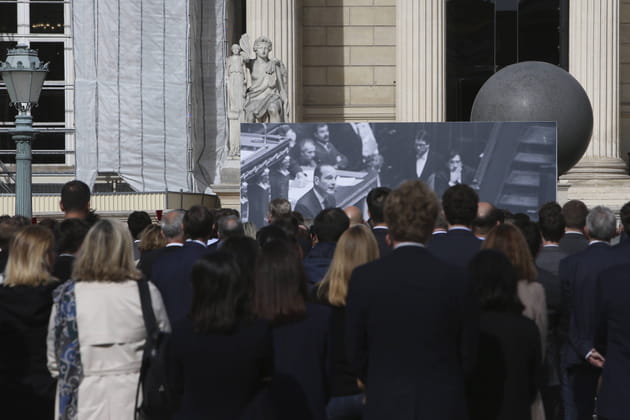Une minute de silence a &eacute;t&eacute; observ&eacute;e &agrave; 15h