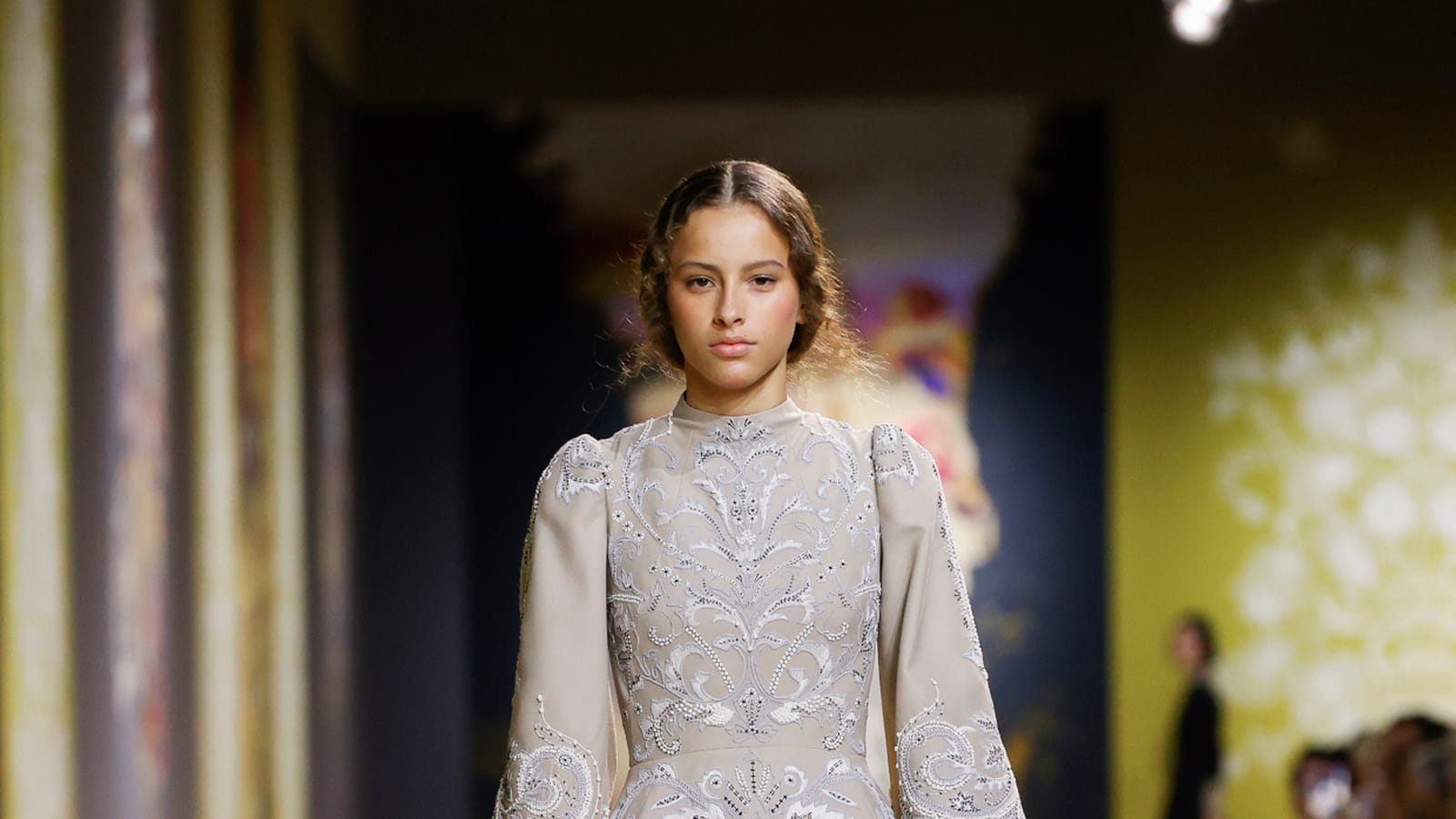 Look 30
