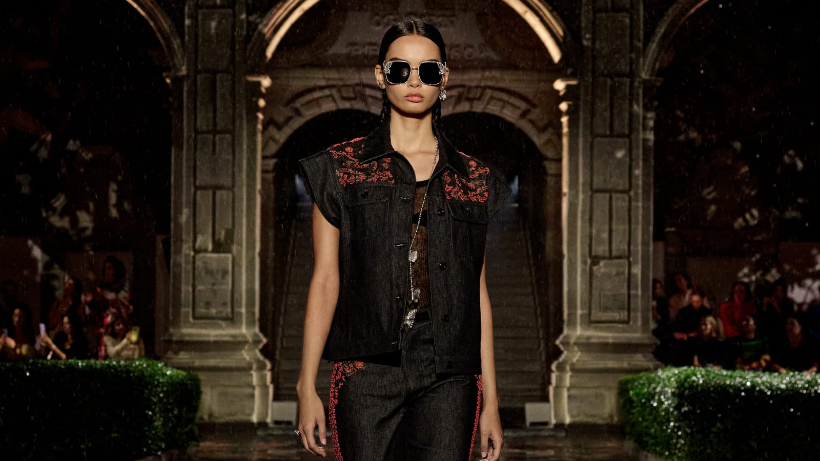 Look 22