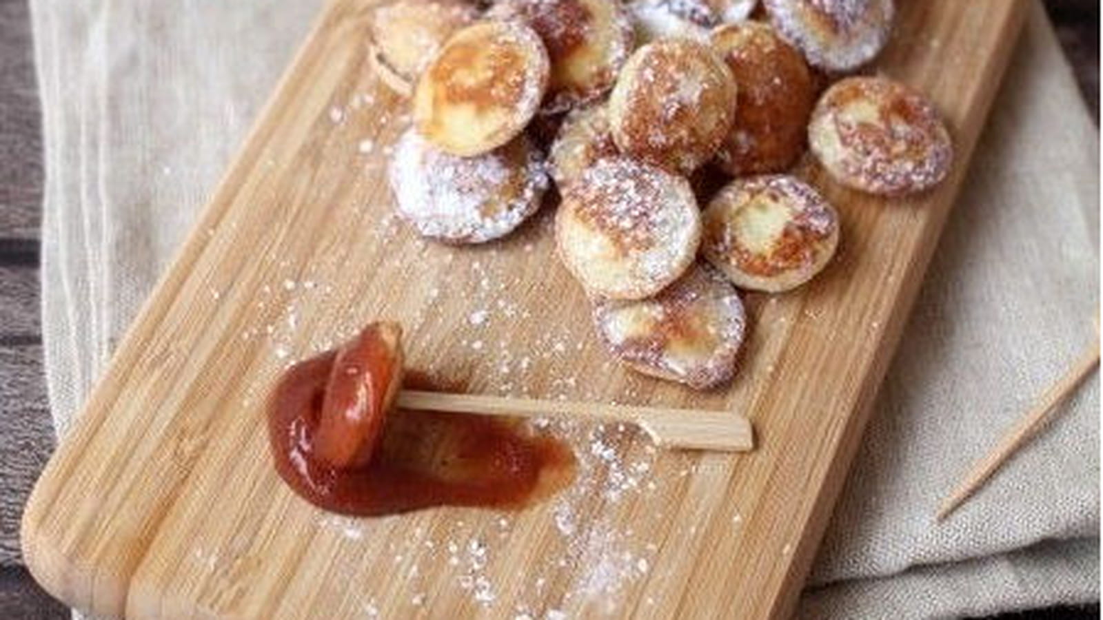 Crêpes néerlandaises et beurre de pommes - Poffertjes