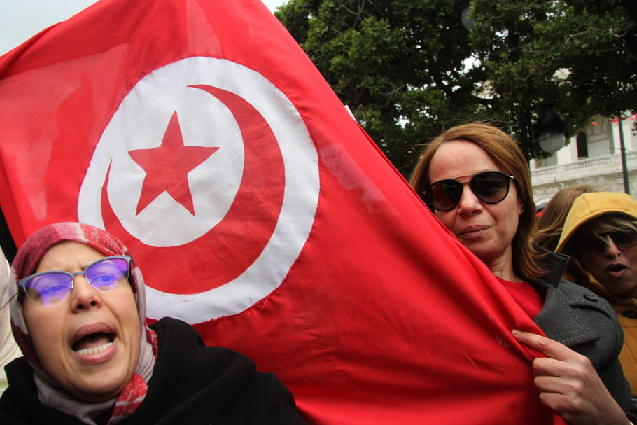 Violences, appels au viol : les Tunisiennes veulent "nettoyer" le pays