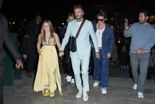 Harper Beckham, une ado tr&egrave;s mode main dans la main avec David