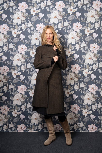Sandrine Kiberlain en manteau long