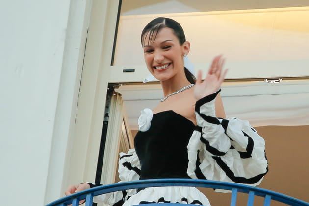 Bella Hadid, devant l'h&ocirc;tel Martinez le 25&nbsp;mai