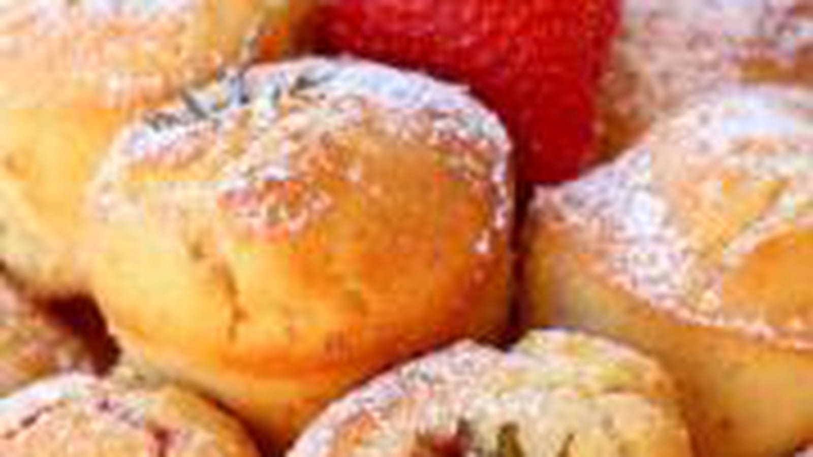 Muffins au citron et fraises entières