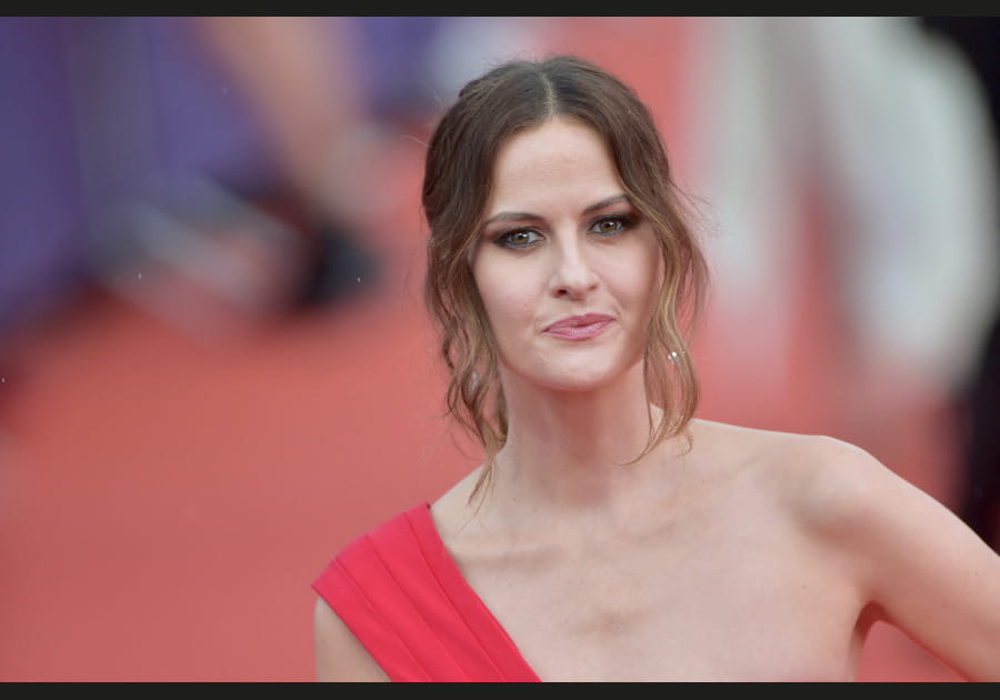 Les m&egrave;ches ondul&eacute;es de Brit Shaw