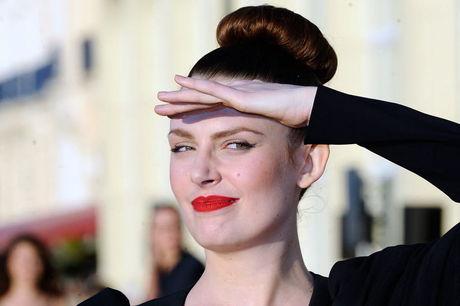 Le chignon de danseuse volume d'Elodie Fr&eacute;g&eacute;