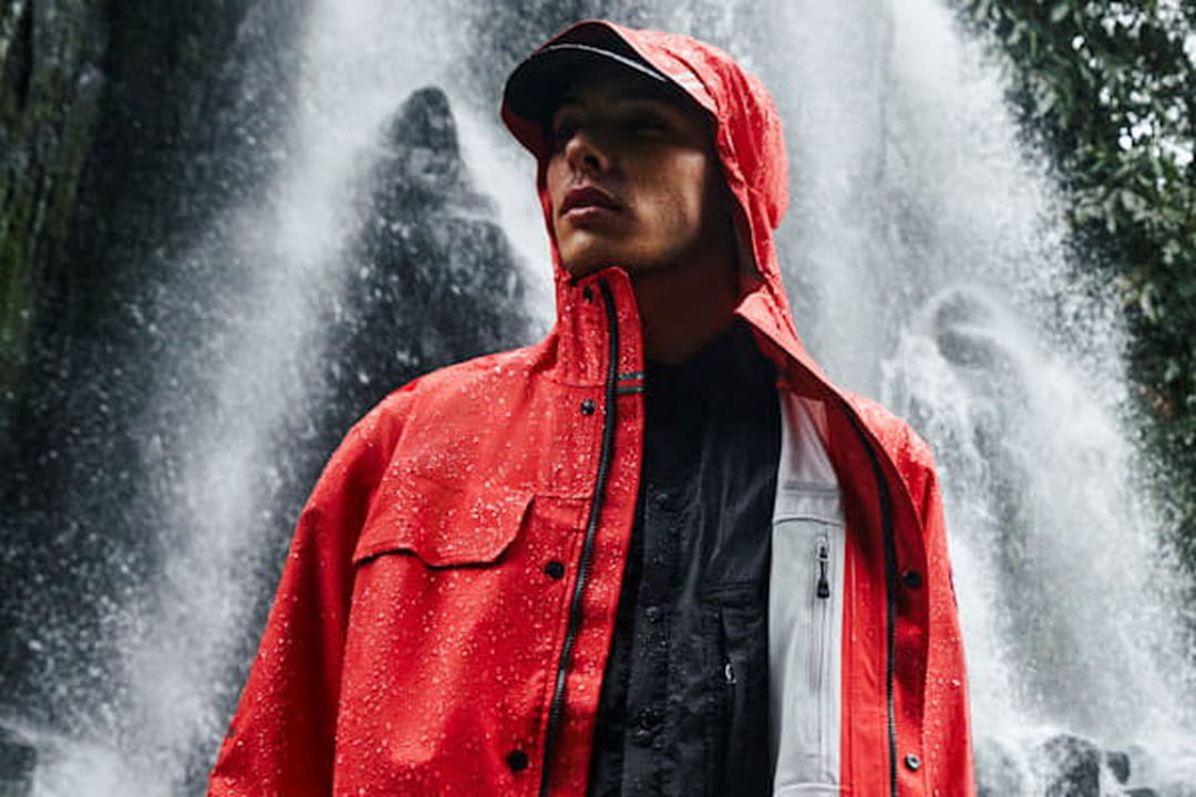 Imperm?�able rouge