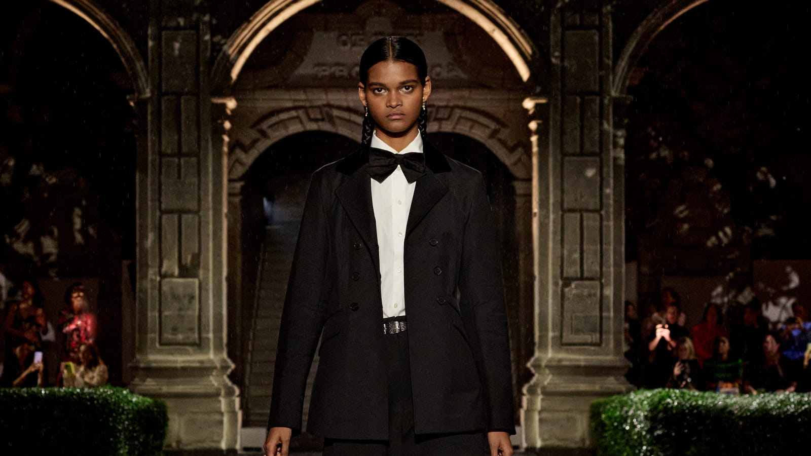 Look 48
