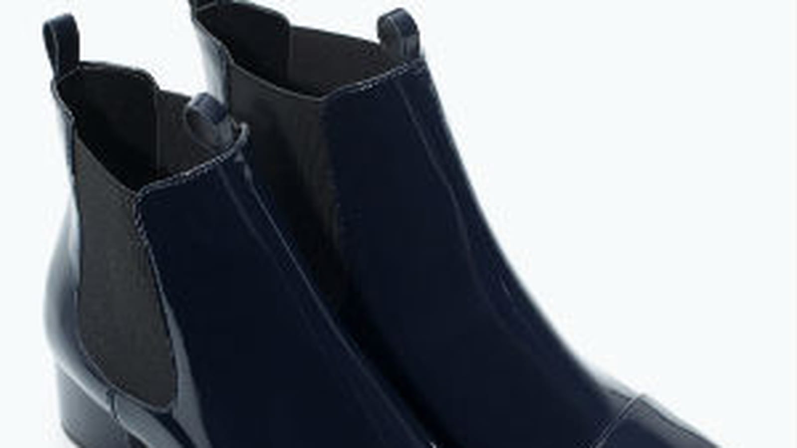 Les bottines vernies