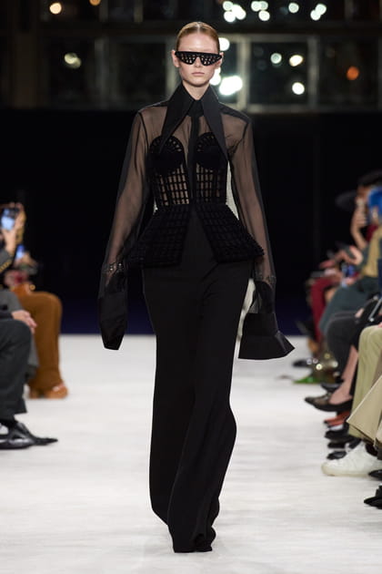 Look 42&nbsp;du d&eacute;fil&eacute; Balmain