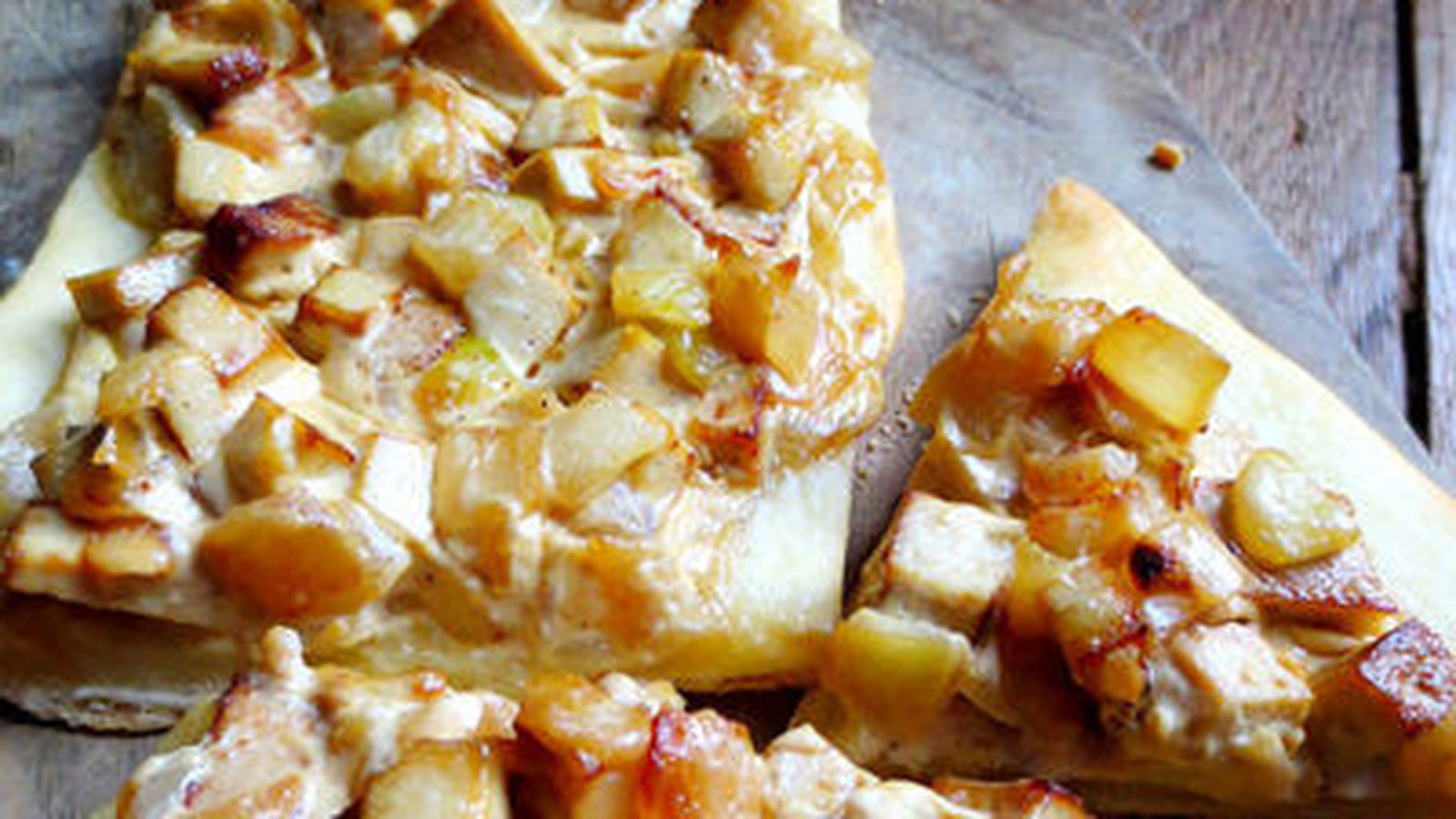Flammekueche ou tarte flambee alsacienne vegan