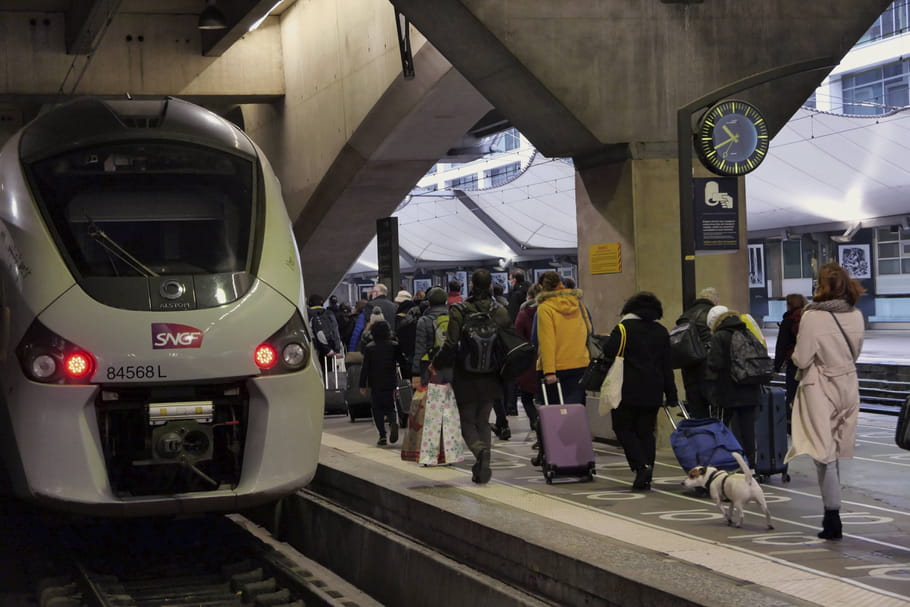 Les confinés fuient : TGV complets et Destinations préférées