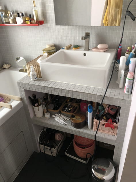 Avant&nbsp;: une salle de bains en manque de rangement