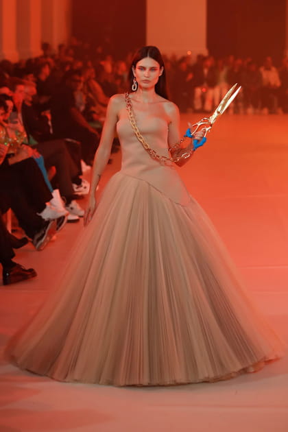 Look 82&nbsp;du d&eacute;fil&eacute; Off-White