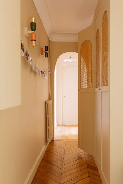Apr&egrave;s&nbsp;: un couloir &eacute;pur&eacute; &agrave; la d&eacute;co coordonn&eacute;e