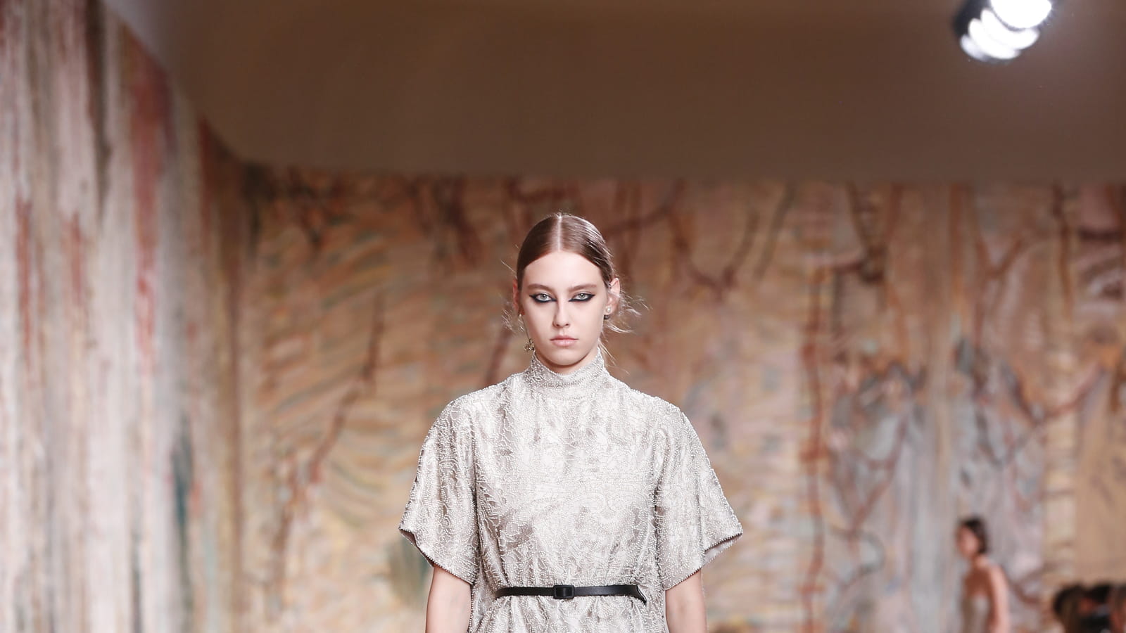Look 15