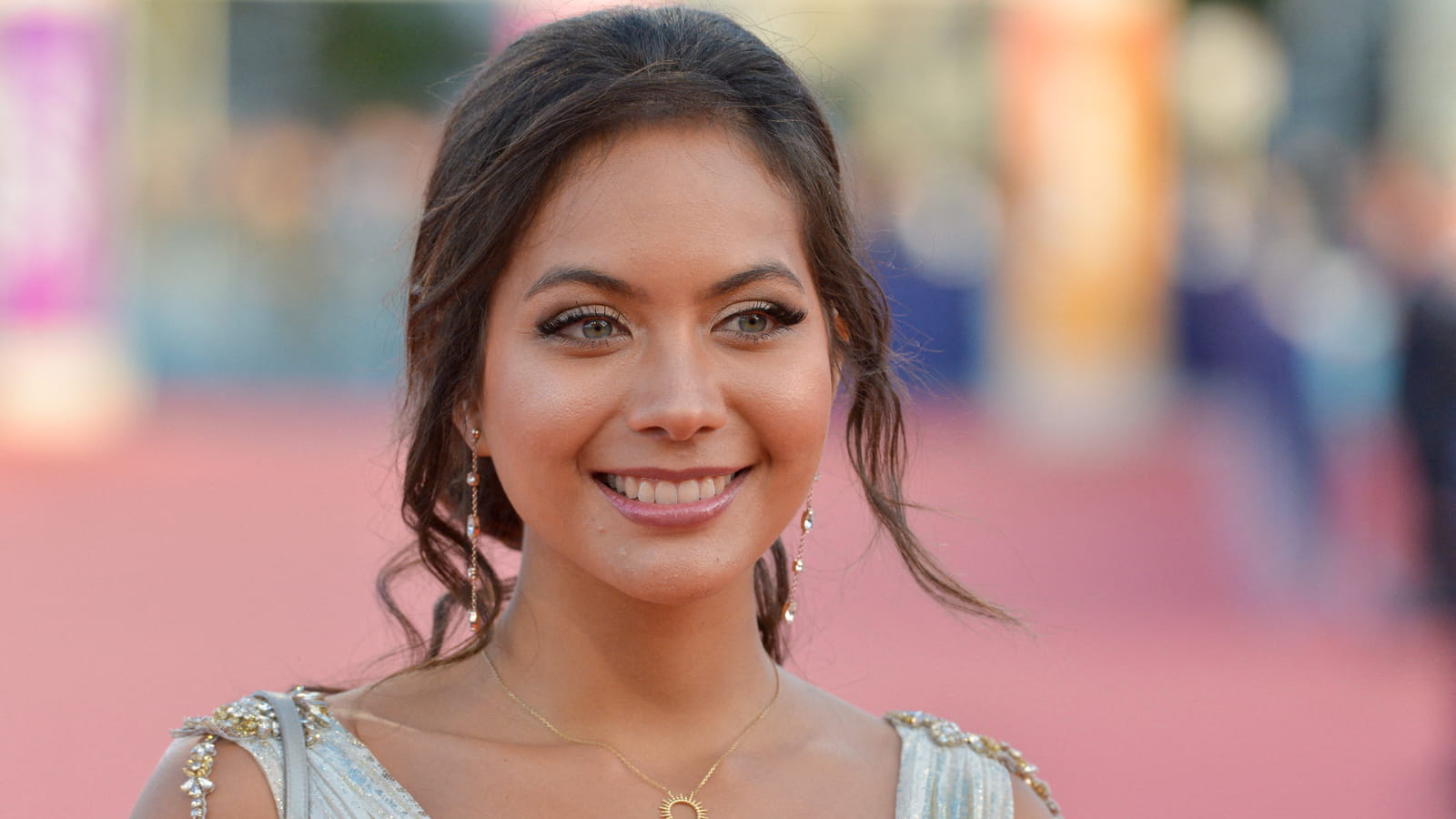 Vaimalama Chaves