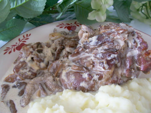 Souris d'agneau à la crème d'ail