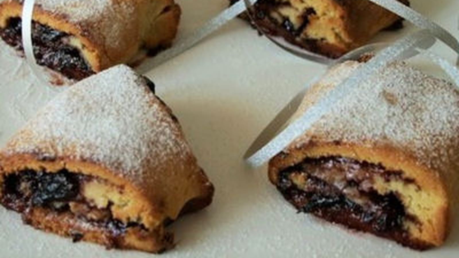Brioche confiture de cerises sans oeufs, gluten