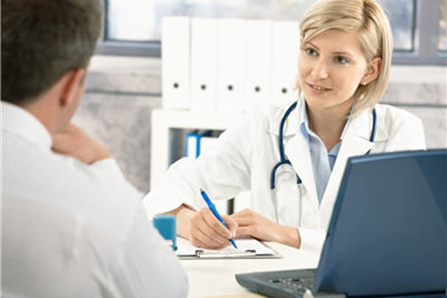 Hépatite C : les associations dénoncent une médecine à deux vitesses