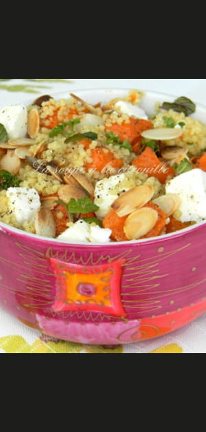 Salade de semoule &eacute;pic&eacute;e &agrave; la courge et &agrave; la feta
