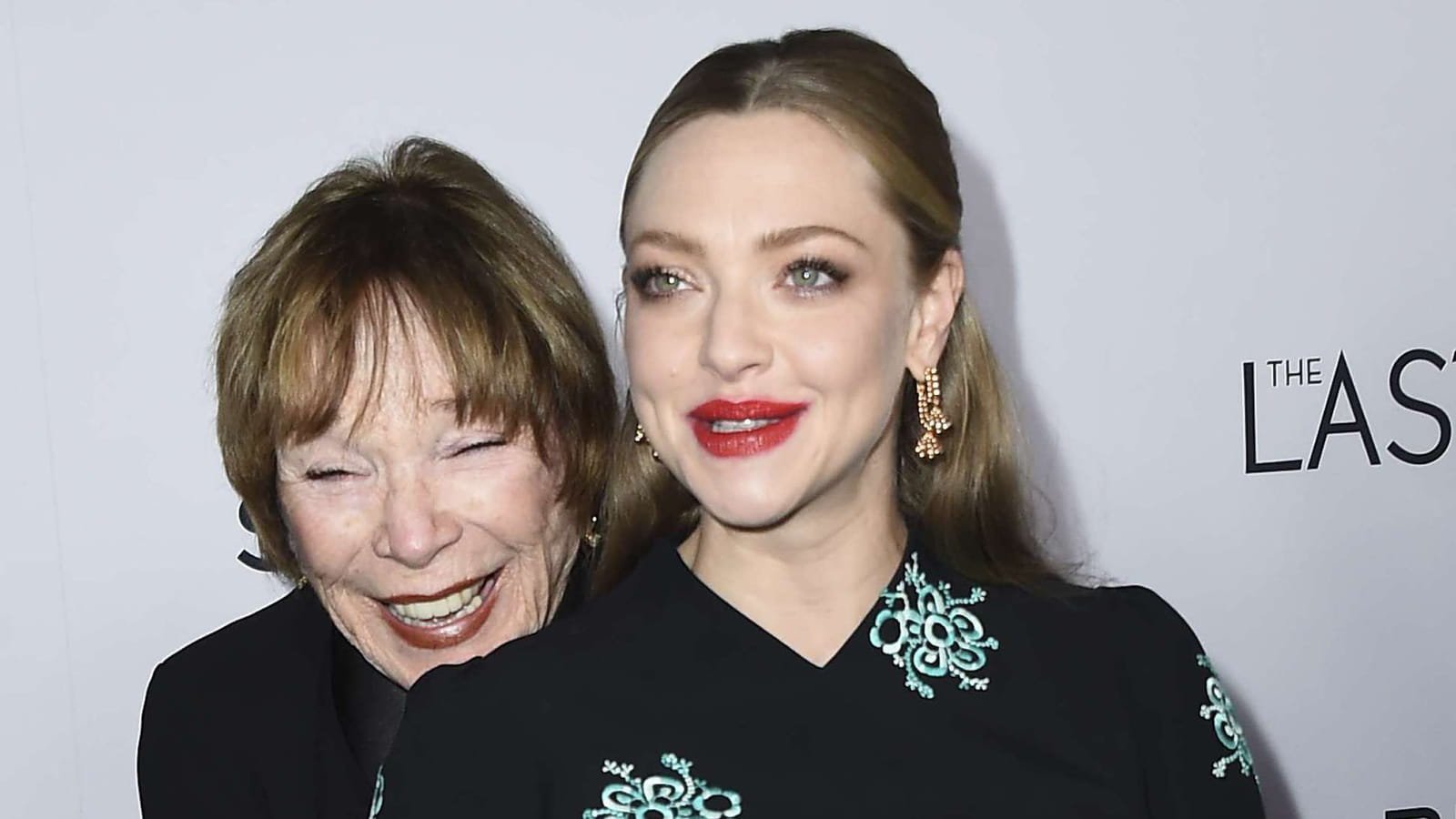 Amanda Seyfried et Shirley MacLaine 