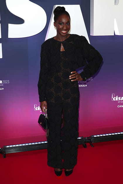 Eye Haïdara en robe texturée Chanel