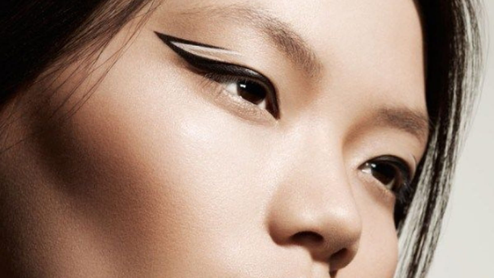 Double eyeliner