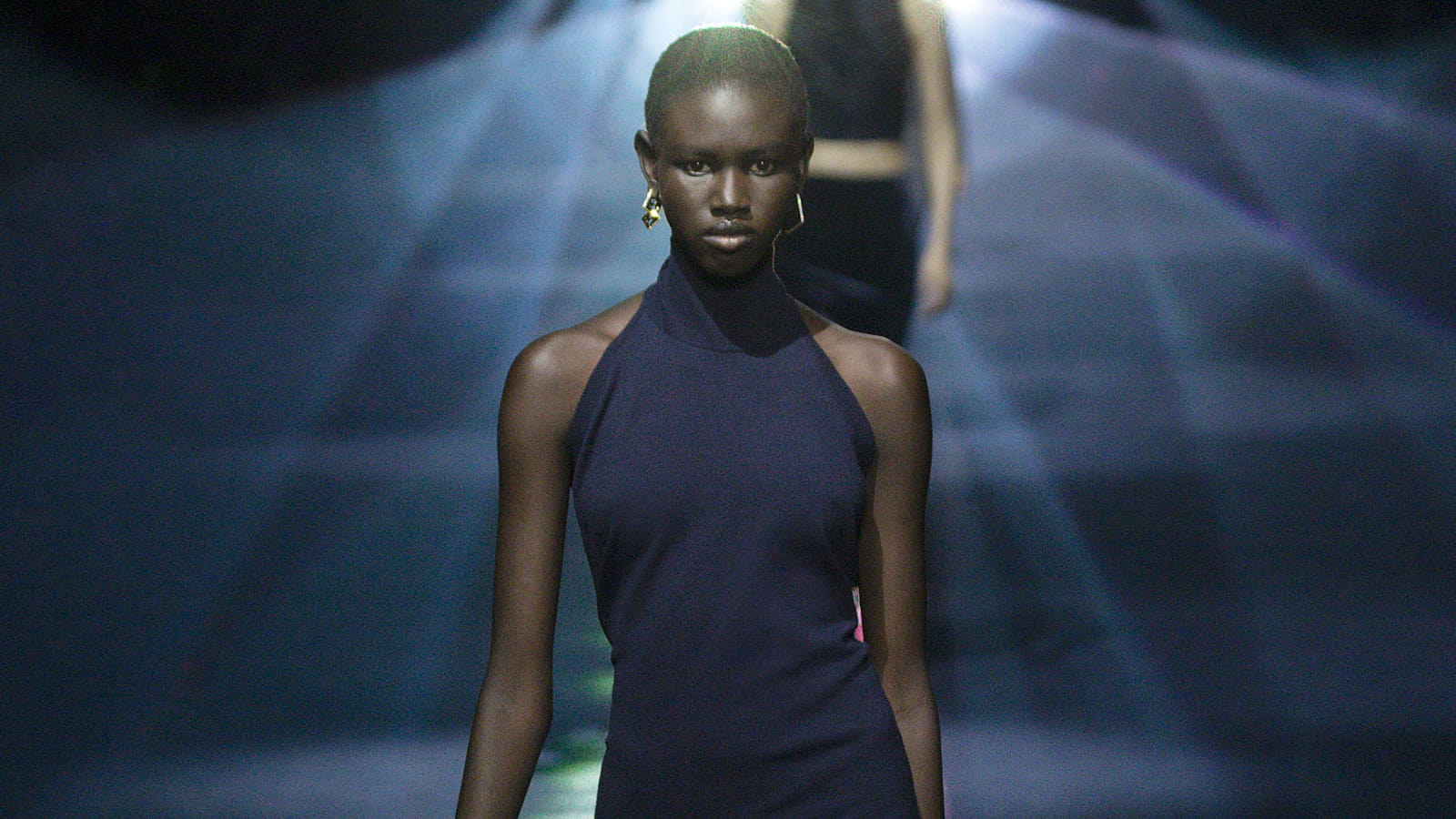 Look 39