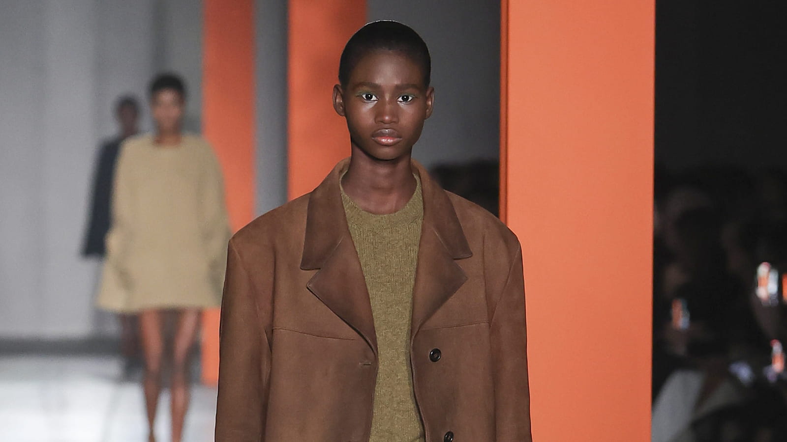 Look 34
