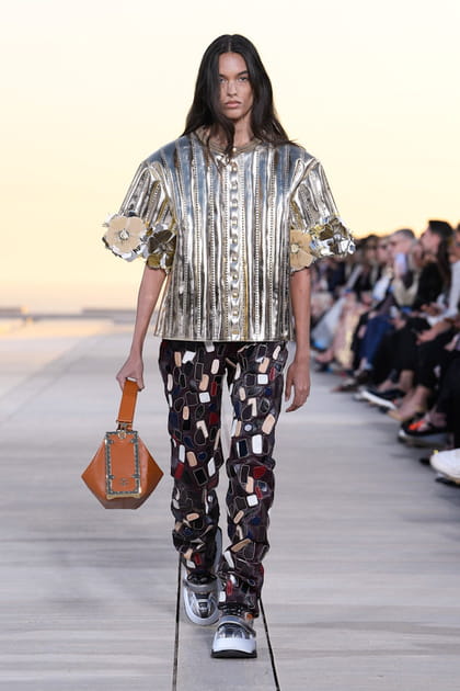 Look 49&nbsp;du d&eacute;fil&eacute; Louis Vuitton