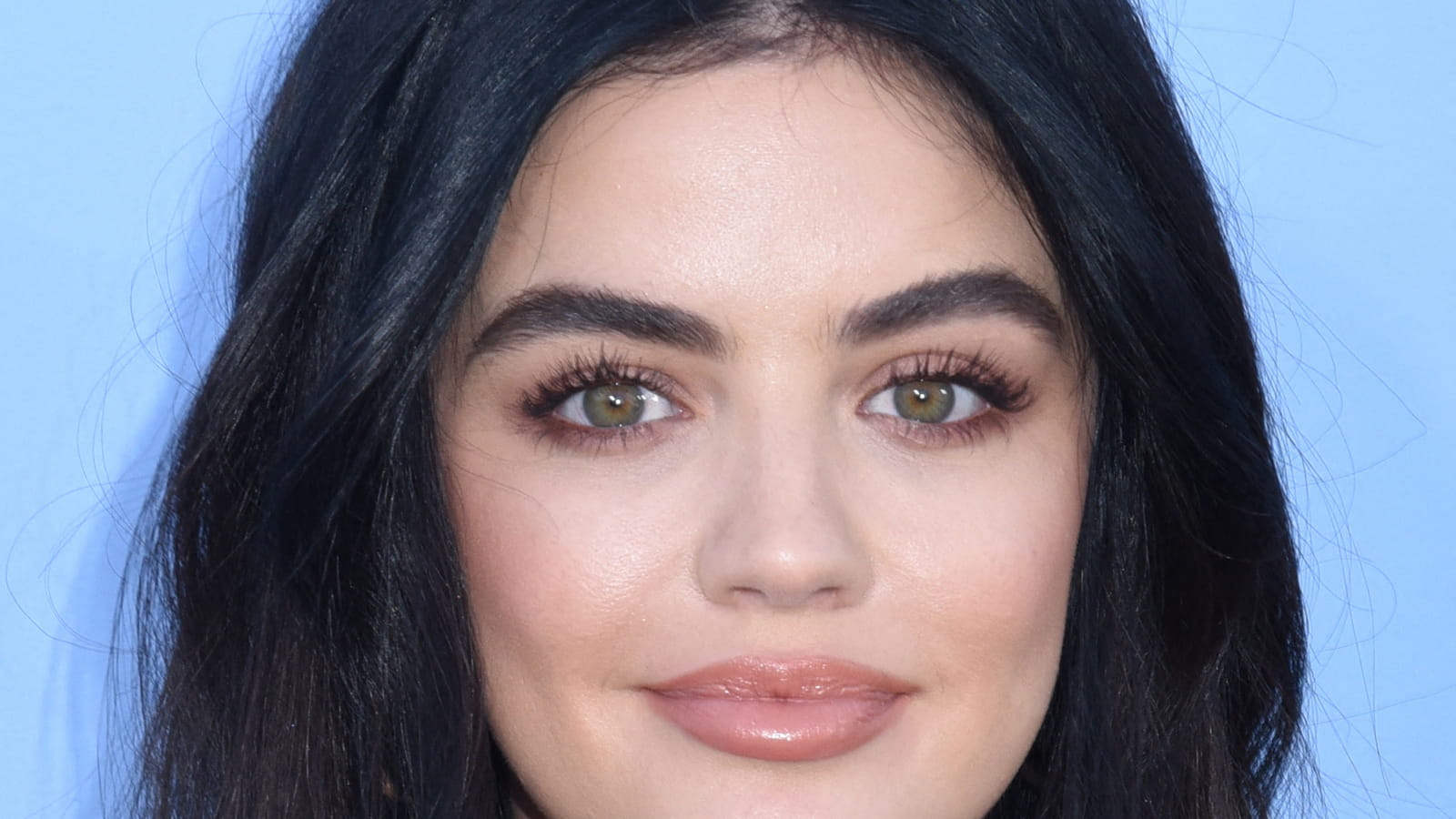 Lucy Hale 
