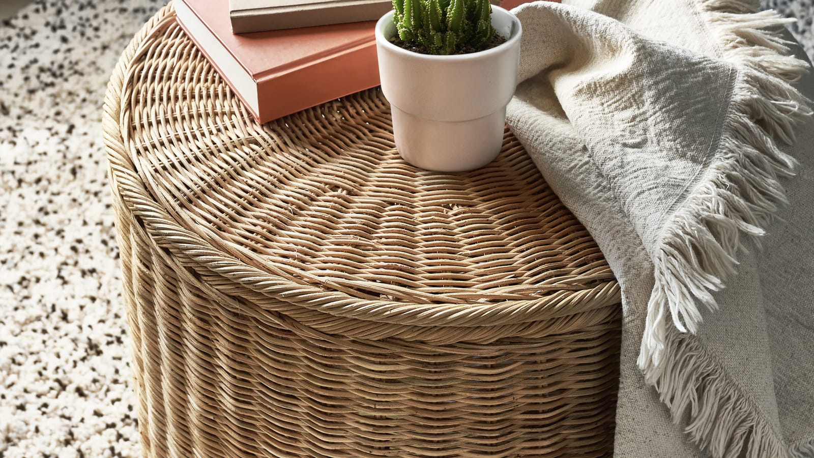 Pouf en rotin 