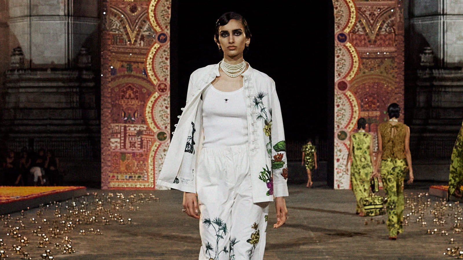 Look 29