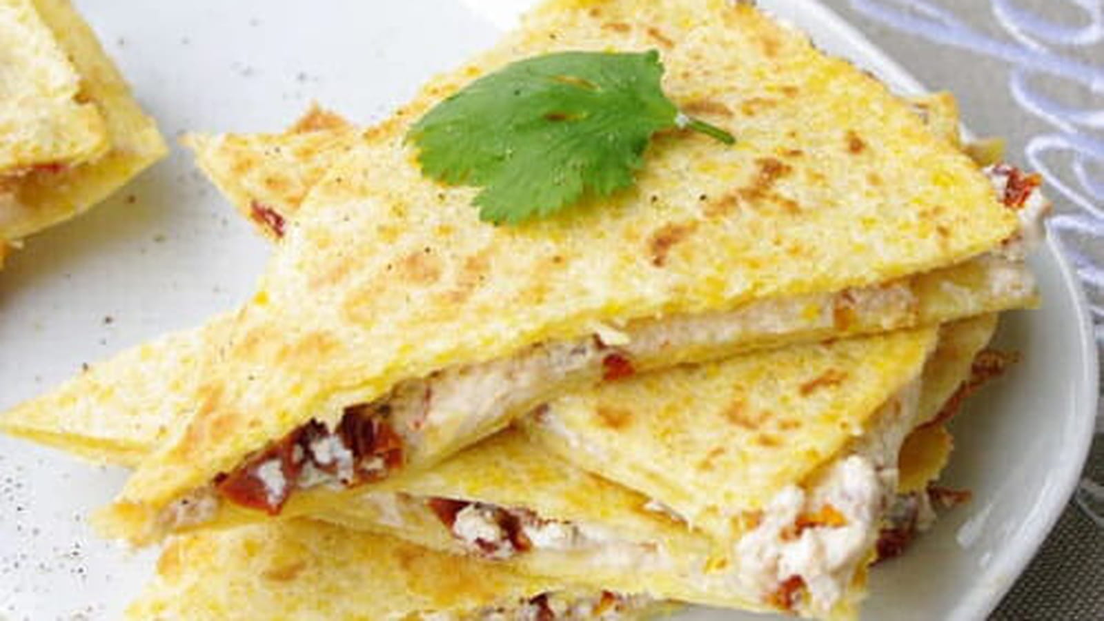 Quesadillas fromage frais et tomates confites