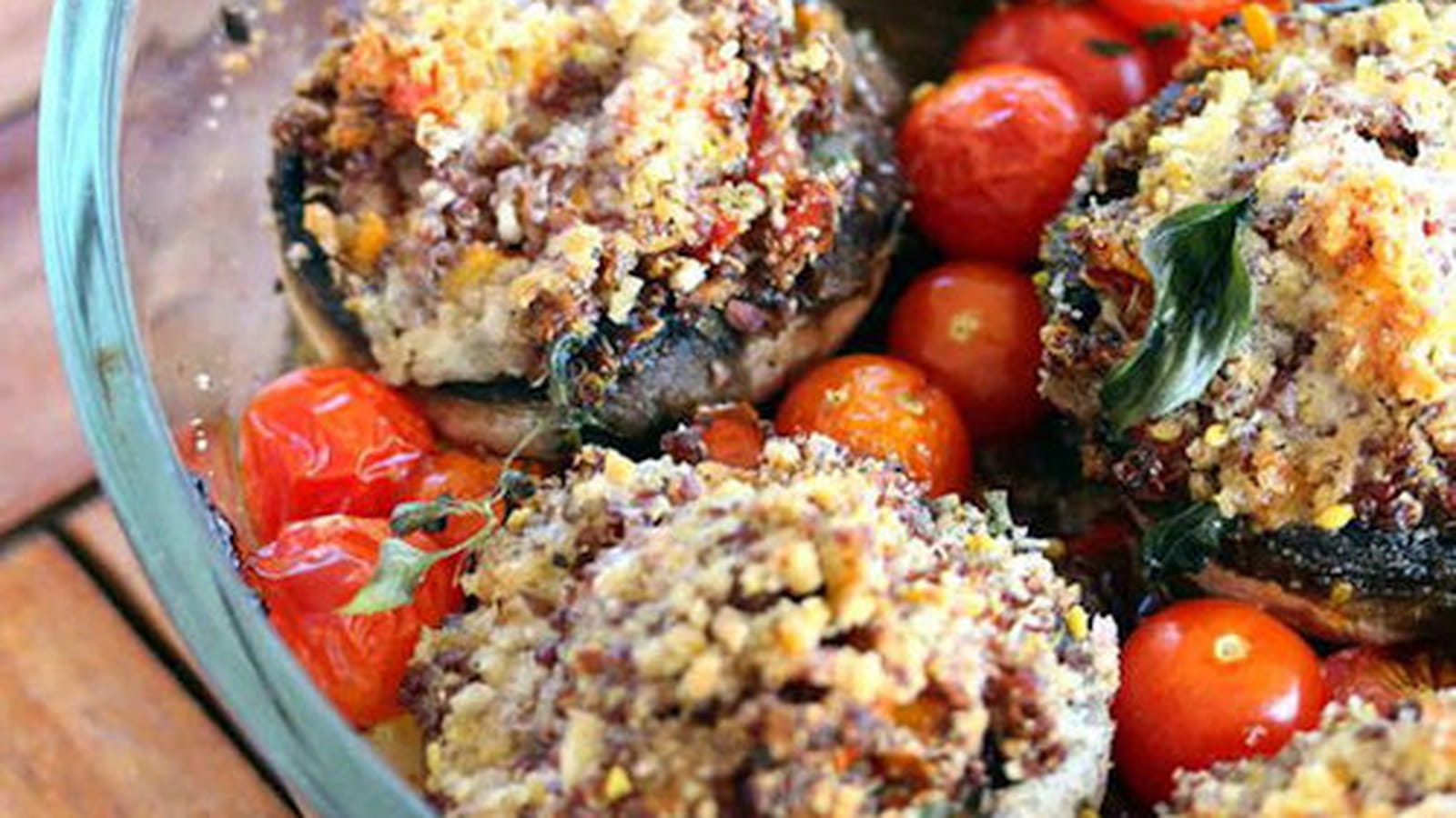 Champignons de Paris farcis au quinoa rouge bio