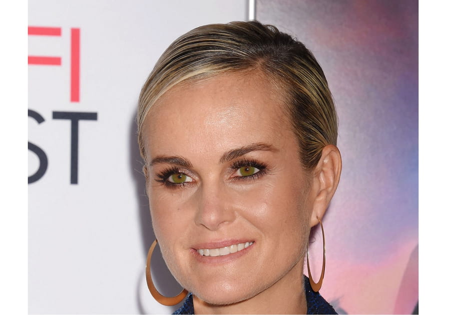 Le regard cuivr&eacute; de Laeticia Hallyday