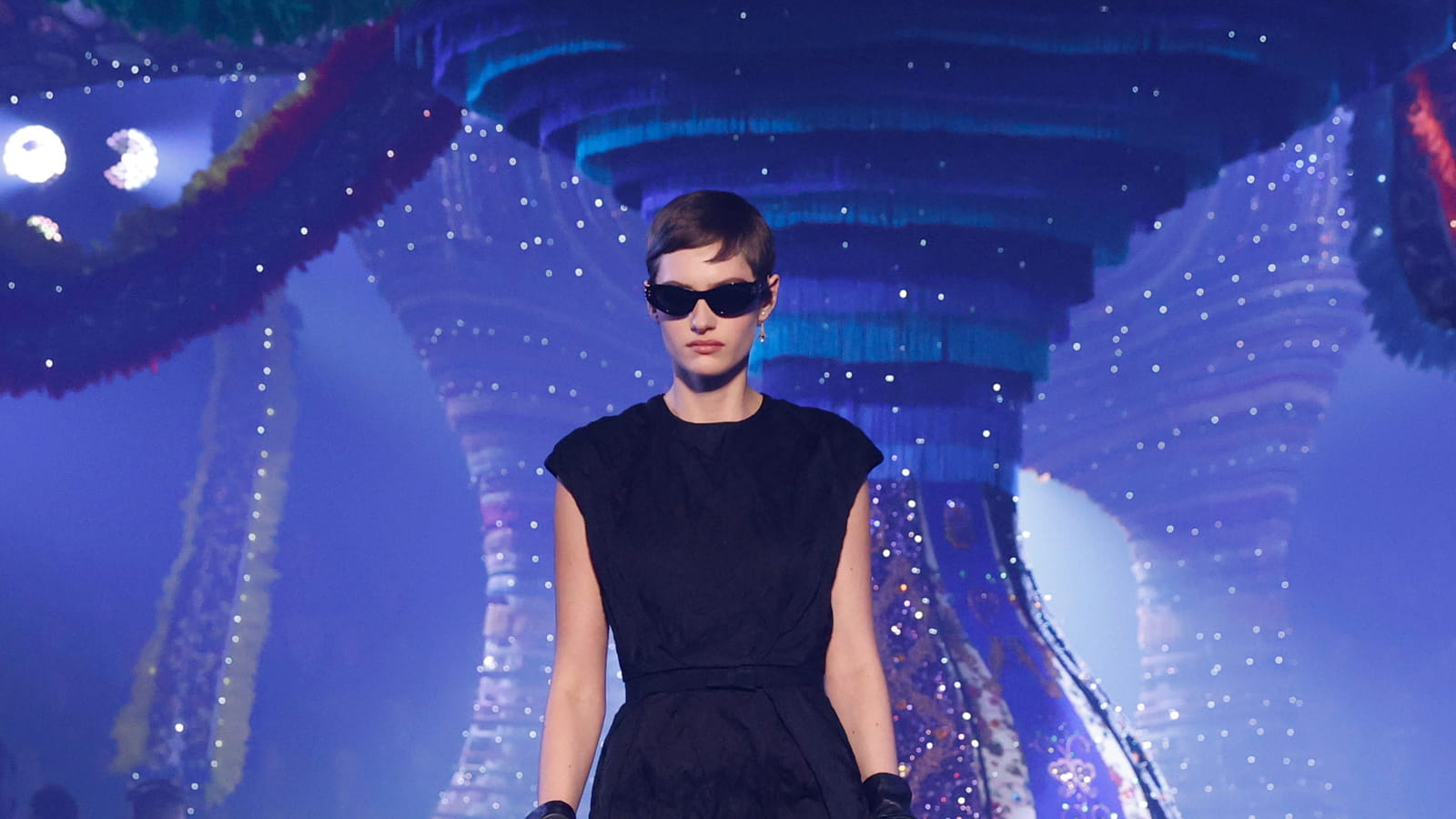 Look 2