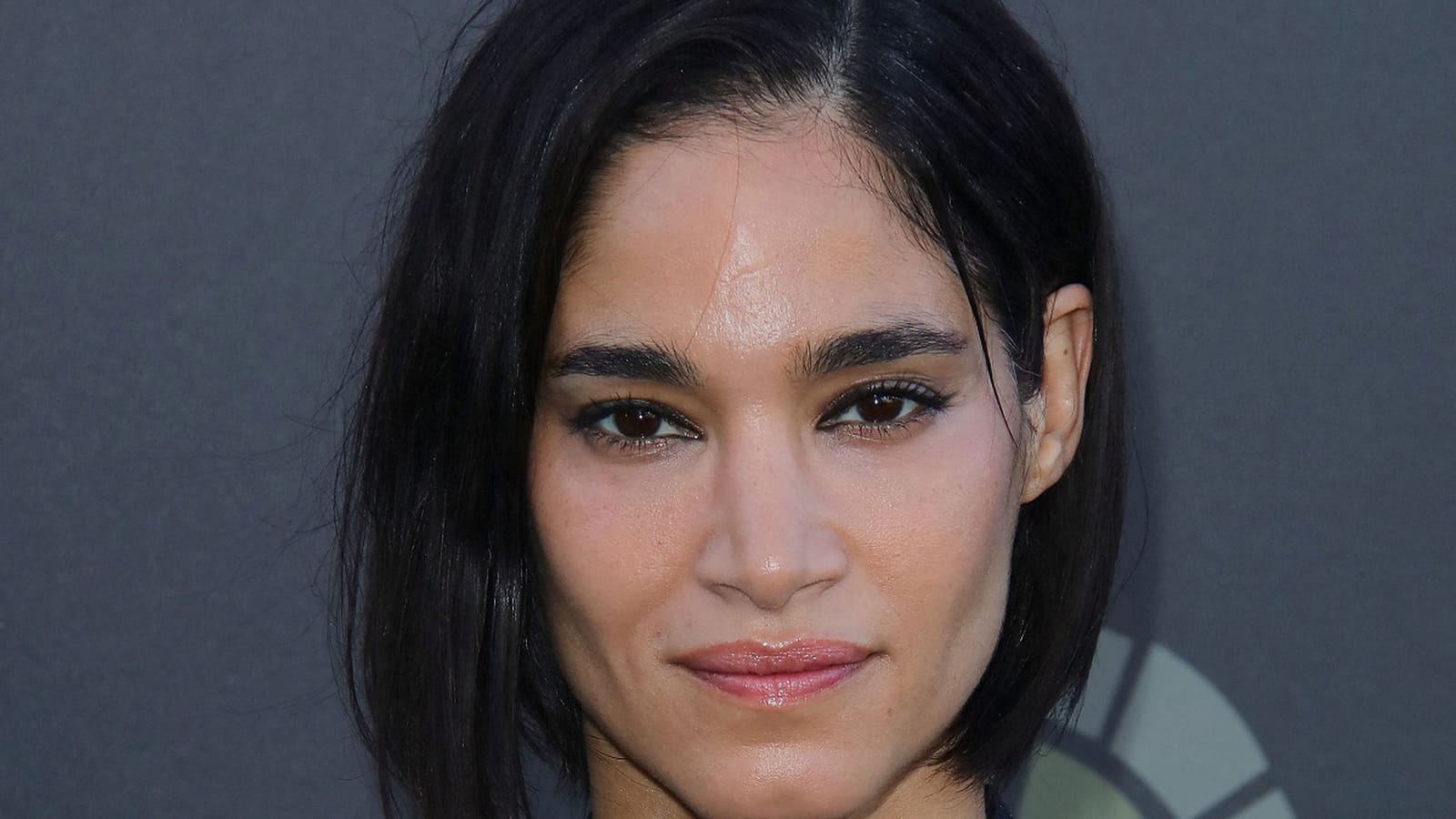 Sofia Boutella sans frange