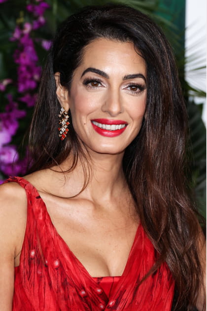 La raie sur le c&ocirc;t&eacute; d'Amal Clooney