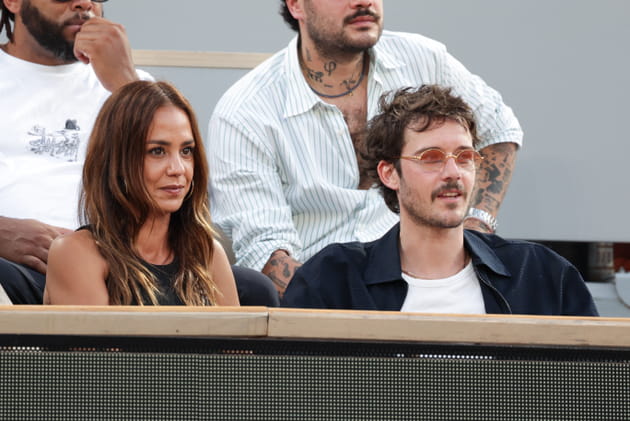 Alice Belaïdi : la star d'Un p'tit truc en plus bien accompagnée à Roland-Garros