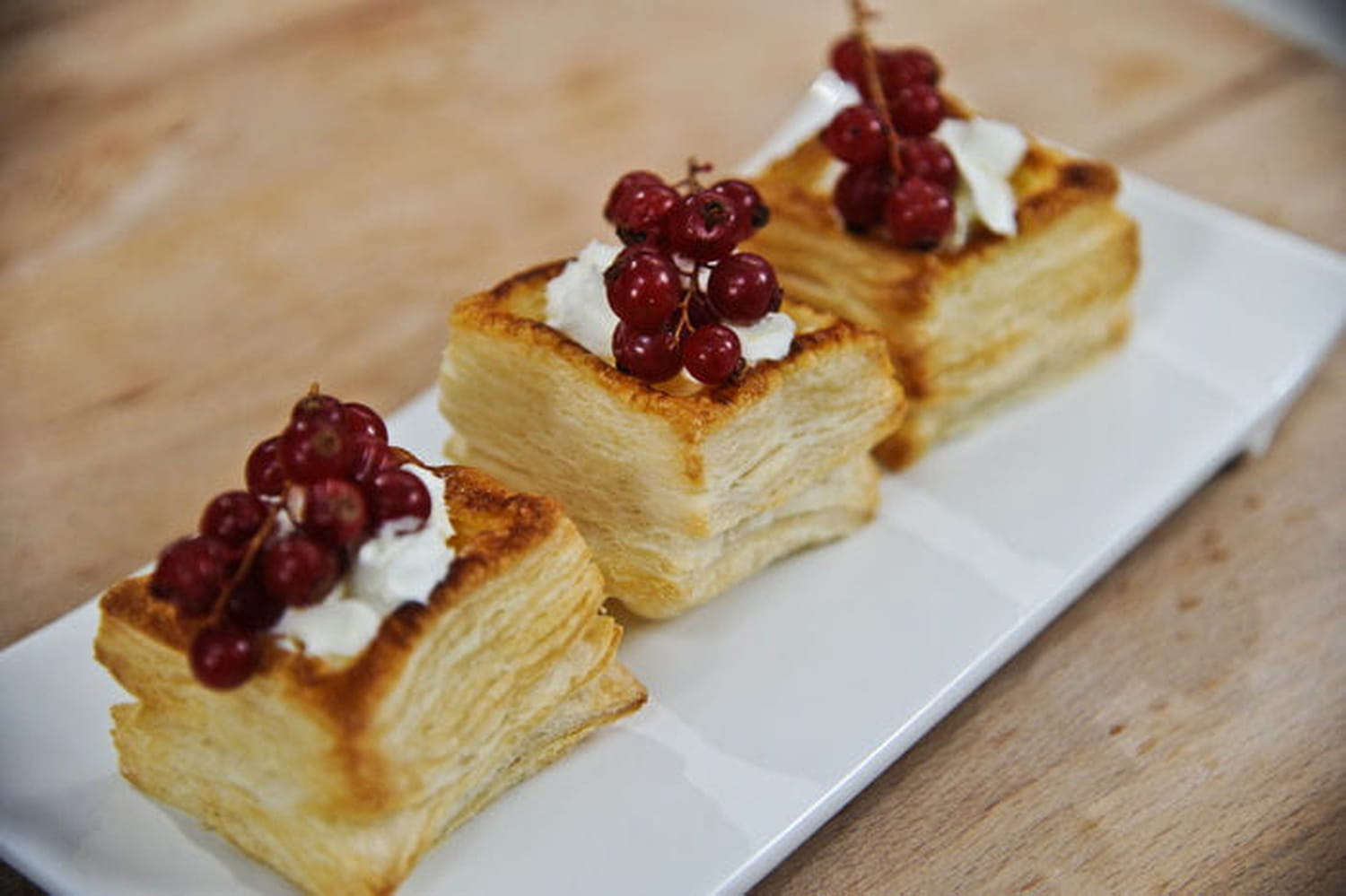 Vol-au-vent chantilly et fruits rouges - LeBonPlat