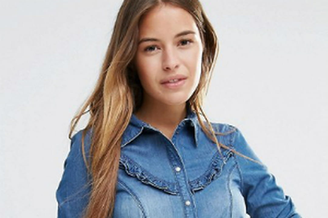 Chemise à volants de Vero Moda Petite