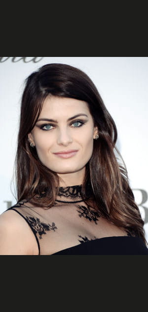 Isabeli Fontana, jolie rockeuse