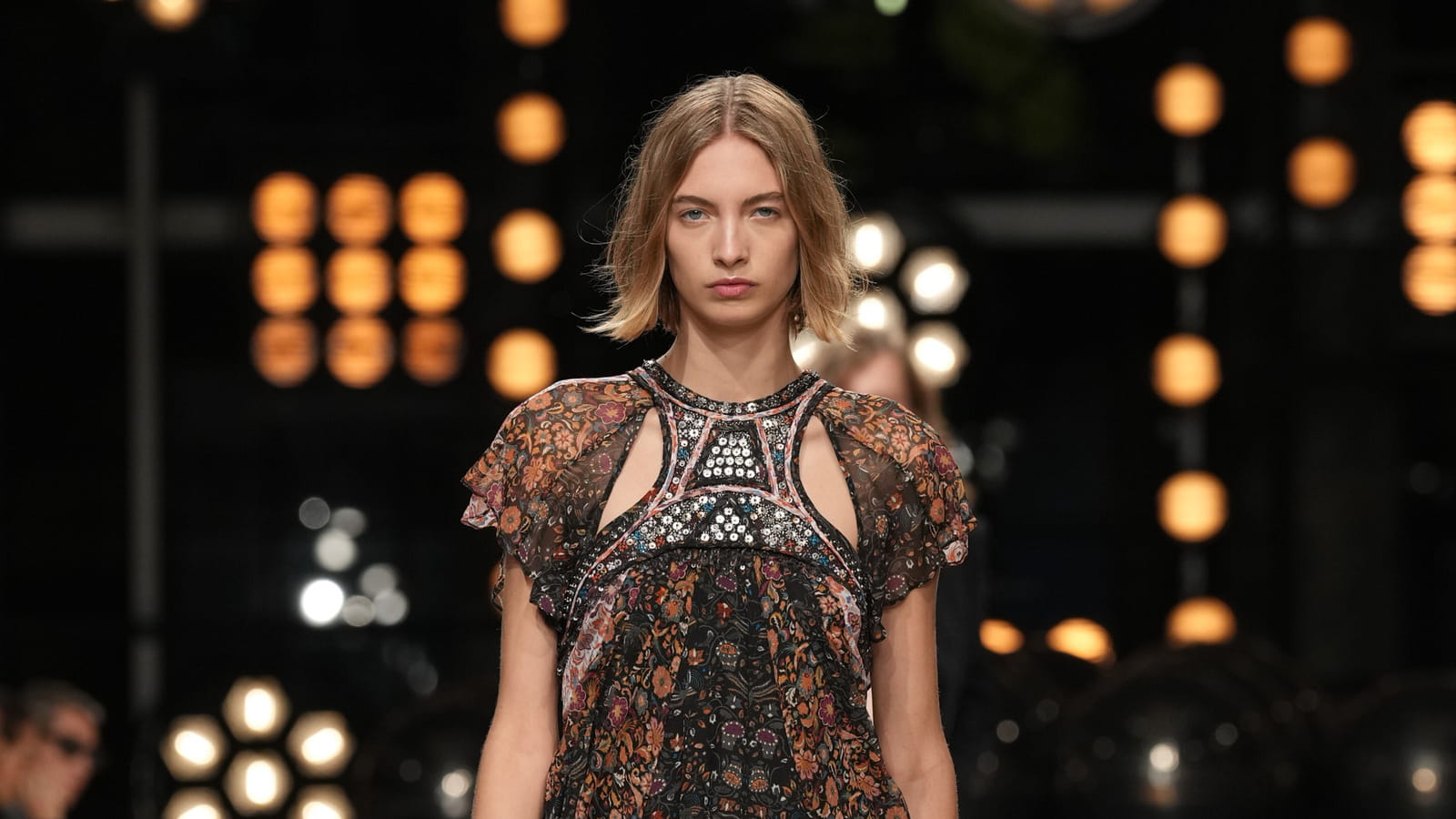 Look 14