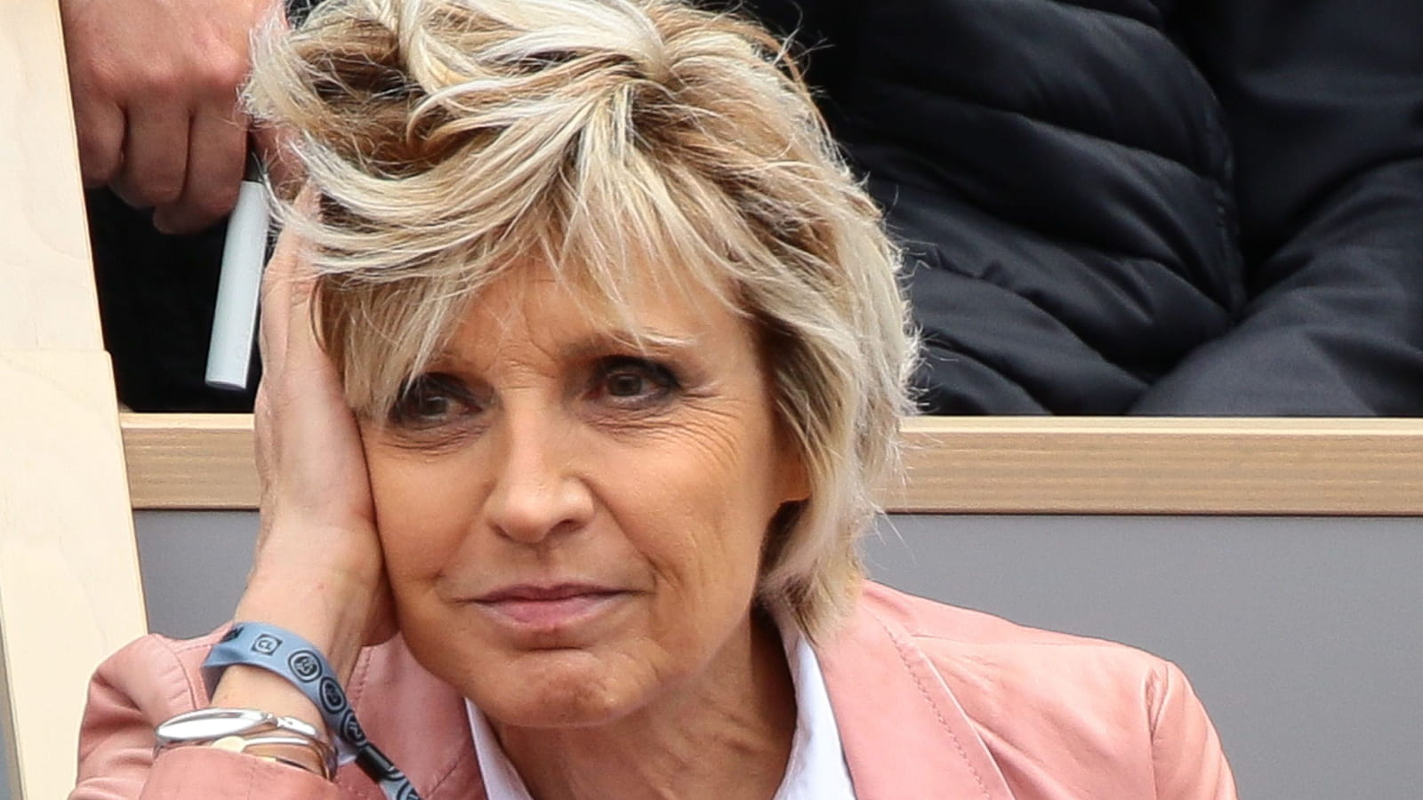 Evelyne Dhéliat